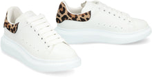 Load image into Gallery viewer, Leather chunky sneakers
