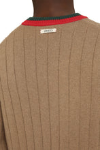 Load image into Gallery viewer, Long sleeve crew-neck sweater
