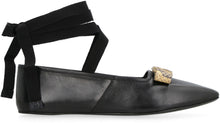 Load image into Gallery viewer, Leather ballet flats
