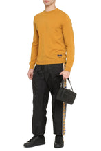 Load image into Gallery viewer, Long sleeve crew-neck sweater
