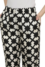 Load image into Gallery viewer, Printed silk pants
