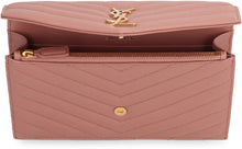 Load image into Gallery viewer, Cassandre Leather wallet on chain
