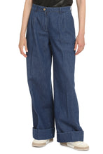 Load image into Gallery viewer, Wide-leg jeans
