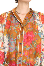 Load image into Gallery viewer, Ginger Relaxed flowers printed silk blouse
