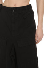Load image into Gallery viewer, Multi-pockets skirt pants
