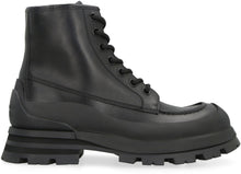 Load image into Gallery viewer, Wander leather ankle boots
