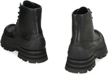 Load image into Gallery viewer, Wander leather ankle boots

