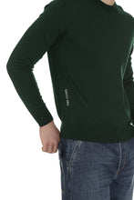 Load image into Gallery viewer, Crew-neck wool sweater
