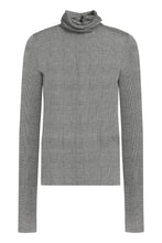 Load image into Gallery viewer, Silk blouse
