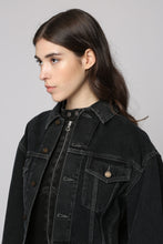 Load image into Gallery viewer, Denim jacket
