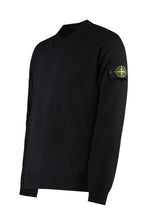 Load image into Gallery viewer, Crew-neck wool sweater
