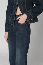 Load image into Gallery viewer, High-rise boyfriend jeans
