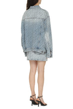 Load image into Gallery viewer, Printed denim jacket
