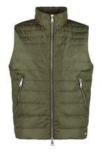 Load image into Gallery viewer, Full zip field vest
