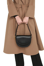 Load image into Gallery viewer, Frayme shoulder bag
