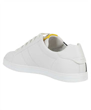 Load image into Gallery viewer, Leather low-top sneakers
