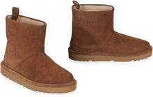 Load image into Gallery viewer, Suede ankle boots
