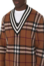Load image into Gallery viewer, Cashmere V-neck sweater
