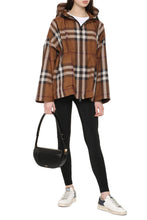 Load image into Gallery viewer, Technical fabric hooded jacket
