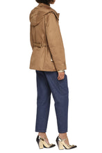 Load image into Gallery viewer, Hooded gabardine down jacket
