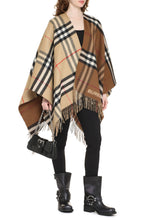 Load image into Gallery viewer, Wool and cashmere cape
