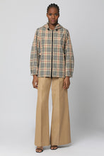Load image into Gallery viewer, Hooded windbreaker
