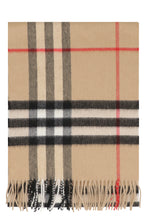 Load image into Gallery viewer, Checked cashmere scarf
