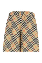 Load image into Gallery viewer, Check motif bermuda shorts
