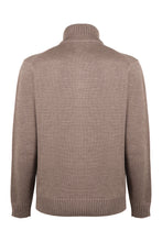 Load image into Gallery viewer, Cardigan made of virgin wool
