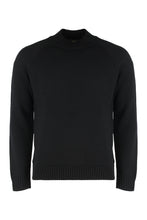 Load image into Gallery viewer, Sweater with crew neck in virgin wool
