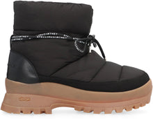 Load image into Gallery viewer, Trace hiking boots
