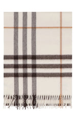 Load image into Gallery viewer, Checked cashmere scarf
