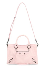 Load image into Gallery viewer, Little Leather Bag in the City
