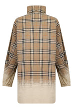 Load image into Gallery viewer, Checkered windbreaker
