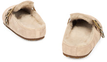 Load image into Gallery viewer, Mules Urchin in suede with shearling
