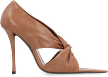 Load image into Gallery viewer, Giannutri Leather pumps
