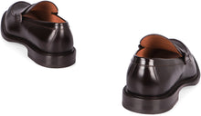 Load image into Gallery viewer, Leather loafers

