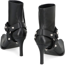 Load image into Gallery viewer, City boots in leather
