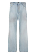 Load image into Gallery viewer, Straight leg jeans
