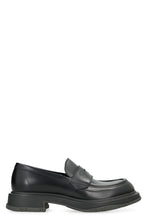 Load image into Gallery viewer, Black leather loafers
