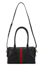 Load image into Gallery viewer, Medium leather shoulder bag
