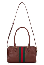 Load image into Gallery viewer, Medium duffle bag in leather

