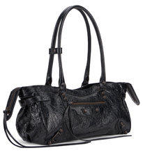 Load image into Gallery viewer, Bag Le City East-West in leather
