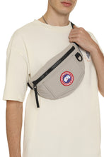 Load image into Gallery viewer, Technical fabric belt bag
