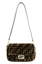 Load image into Gallery viewer, Baguette sheepskin bag
