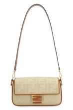 Load image into Gallery viewer, Baguette raffia handbag
