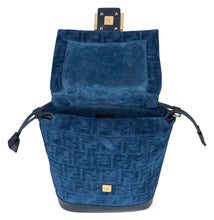 Load image into Gallery viewer, Velvet backpack
