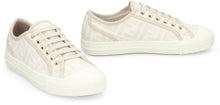 Load image into Gallery viewer, Low-top sneakers Domino in fabric
