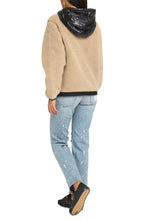 Load image into Gallery viewer, Faux fur bomber jacket
