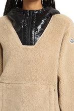 Load image into Gallery viewer, Faux fur bomber jacket
